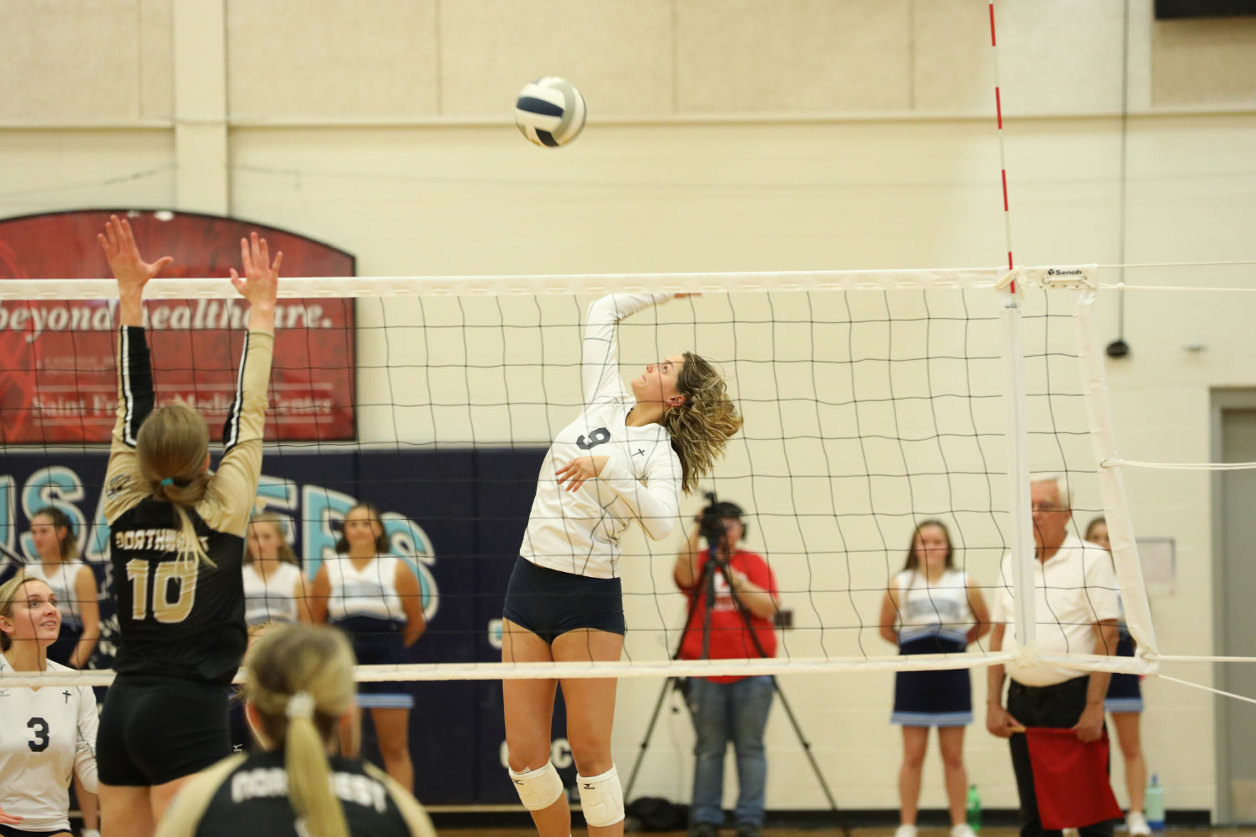 Outtakes_100419_ginwvball13_zlm.JPG